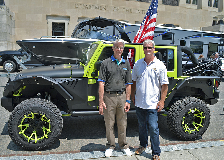 Members of the Outdoor Recreation Roundtable (ORIR) met with U.S. Secretary of the Interior Ryan Zinke to discuss expanding public-private partnerships.